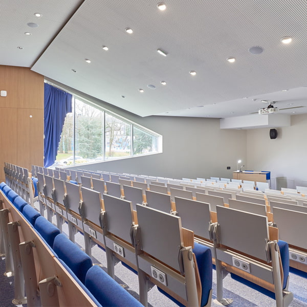 نظام In-seat power - الصورة 2